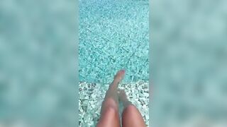The Legs Everybody Clicks On