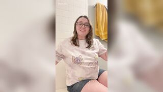 cute hotty humiliates u in the bathtub, then jerks u off (fetish custom clip)