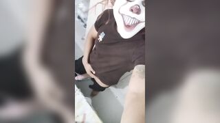 Do u wish the milk from this clown?