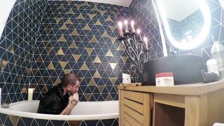 Jack the Immodest Devil In Latex Baths Session Delivers Biggest Cum