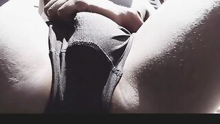See me play with my large bulge