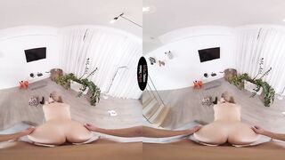 Deepthroat From Lula Stocch Turns Into Tittyfuck And Footjob — VirtualTaboo