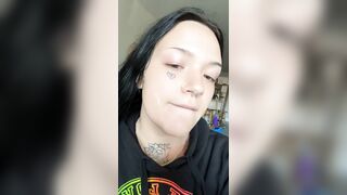 White hotty smearing cum on face