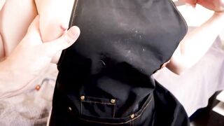 Мастер маникюра за отдельную плату может и хуй отсосать и порадовать своими большими стоячими сиськами