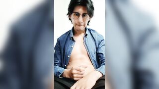 Masturbating previous to plan to work (homosexual)