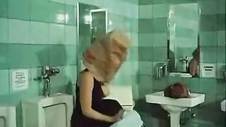 Desiree Cousteau Enema - Glamorous Peaches 1978