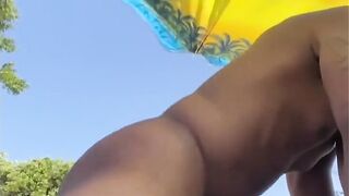 Public beach screw and get caught (full movie scene) -SC: roseq1810 -OF: roseq0204 - IG: lovely_rose_q