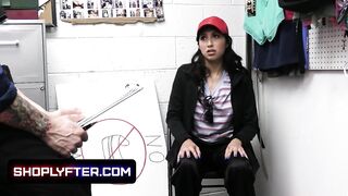 Shoplyfter - Hawt Cutie Shoplifter Bribes And Pounds Security Guard To Avoid Troubles With The Law