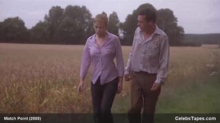 Scarlett – Johansson exposed and hot