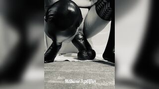 Wife Ms.Bwur takes on Topher Michaels from Hankeys Toy’s Giant vibrator