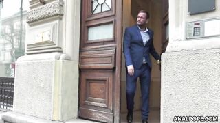 Lalin Girl cleaning lady fucked into ass by large cocked home owner