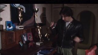 INCULATA DA UN LADRO DAL CAZZO ENORME