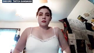 Twitch Streamers Tits Fall out during the time that doing a handstand #140