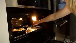 Alexis Texas is having cooking classes and often paying for 'em with her snatch and throat