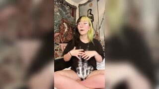 BigTittyGothEgg Knob Size 101