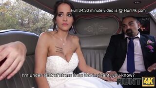 HUNT4K. Bride permits spouse to see her having booty scored in limo