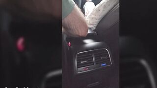 That Babe got bare in taxi! Boys are shocked