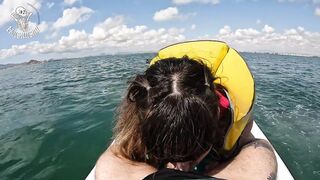 sexo arriesgado en público follando en la moto de agua y dos corridas española pamsnusnu