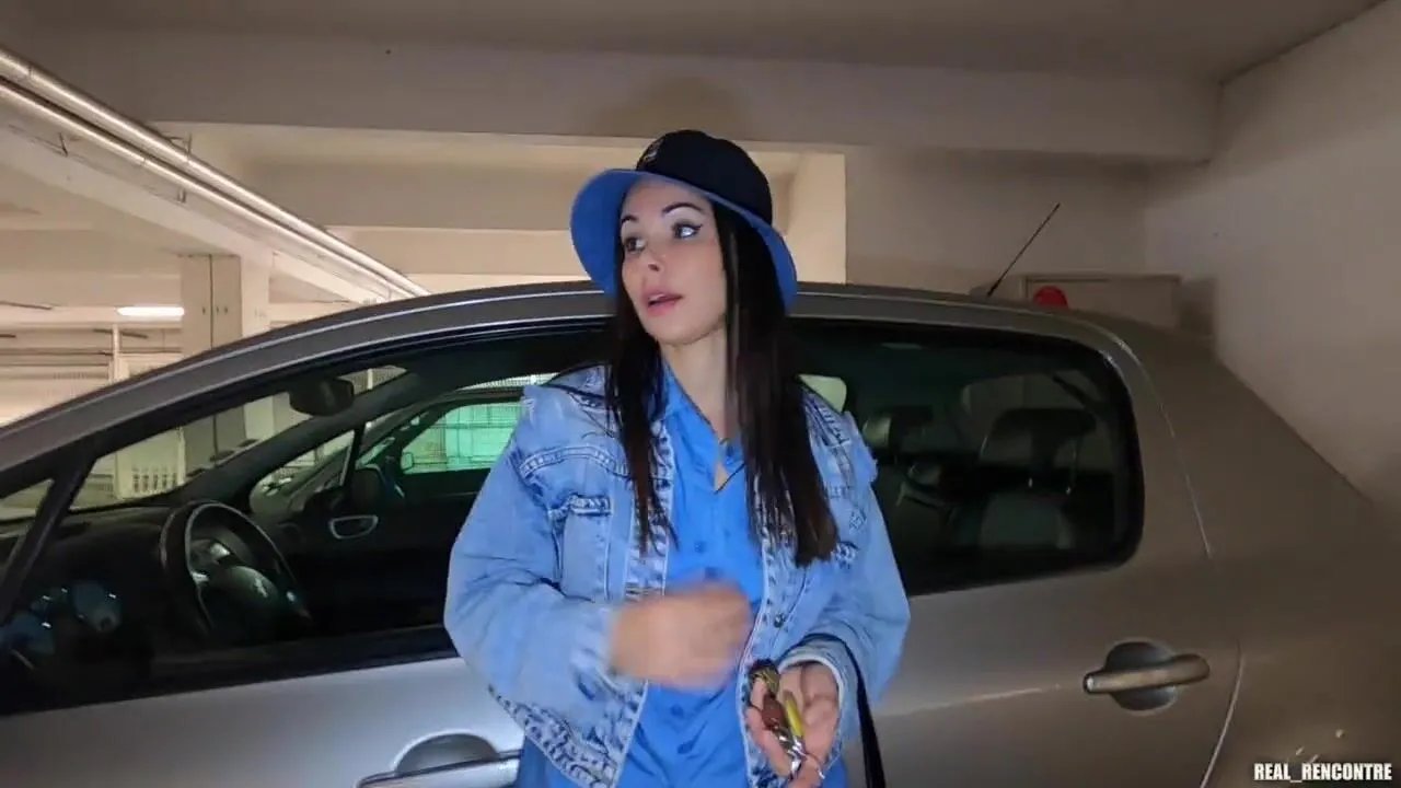 Free HD Une belle-mère se fait défoncer en anal dans un parking pour payer les dettes restantes du beau-fils Vid