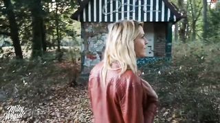 Kinky golden-haired took off her pants in a public place and widen up to suggest her vagina