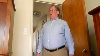 Bulky Dad cum inside