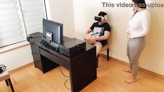Sexy stepmom masturbates next to son's ally as that guy watches porn with virtual reality glasses glasses