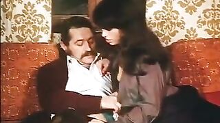 The Valuable Wife Doesn't Mind