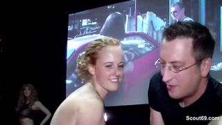 Paare ueberkommt die Longing im Pornokino in Berlin 1