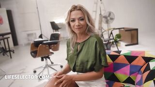 Breasty mother I'd like to fuck Shalina Devine giving footjob previous to sex