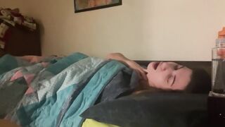 bedroom door open keep quiet