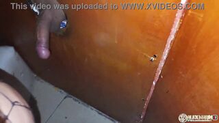 Magnificence aperture turns into a gang screw