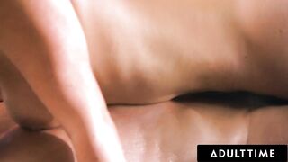 Curvy Golden-Haired Masseuse Enjoys Fellatio Creampie