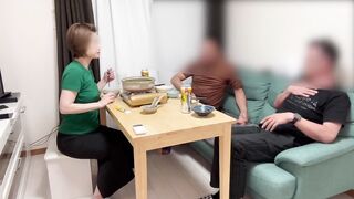 「初複数プレイ」彼の後輩君が食事に来てノーブラで対応したら後輩君とエッチな流れに❤寝取られちゃった❤爆笑も「前編です」 NTR/日本人/熟女/巨乳/パイパン/無修正/潮吹き/変態/中出し/人妻/浮気