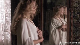 Nasty natasha richardson giving a kiss at the beach