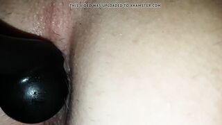 Arsehole is drilled by a ball plug