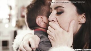 Lonely Cougar Climax With A Stranger