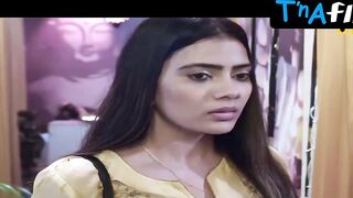 Simran Khan Lesbo, Boobs Scene in Ravishing Massage Parlour