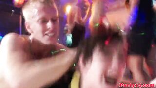 Party amateurs pussyfucked after deepthroat