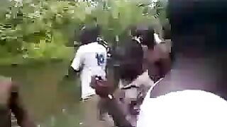 afro floozy get banged on public