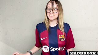 A Barcelona Supporter Screwed By PSG Fans in The Corridors Of The Football Stadium !!!