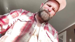 LENGTHY VERBAL BATE sunlit furry