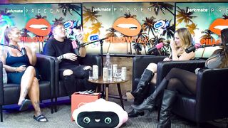 ANNA CLAIRE CLOUDS & HAYLEY DAVIES SHOW LIL DED JANET HOW TO EAT VAGINA