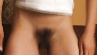 Behaarte Teen Fotze will lieber einen Schwanz