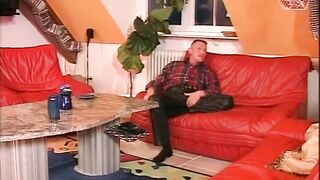 Onora la famiglia (Full Original Clip in HD Version)