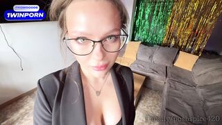 POV: Мачеха мотивирует меня сдать экзамен обещая свою задницу в награду