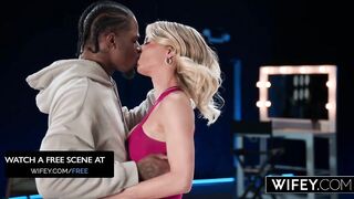 Nobody has ever understood Cassie like Christian this babe's a promiscuous person, and her spouse likes her for it. This day this hotwife is giving herself over to absolute fun, and her spouse is so here for it.