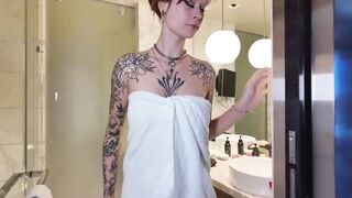 Cunt stretching nach dem Gym SallyDinosaur