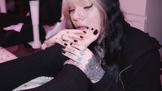 hawt alternative trans angel lesbo foot worship and footjob