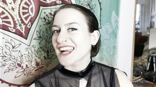 Femdom Mastix Bites Her Serf - Biting Femdom-goddess